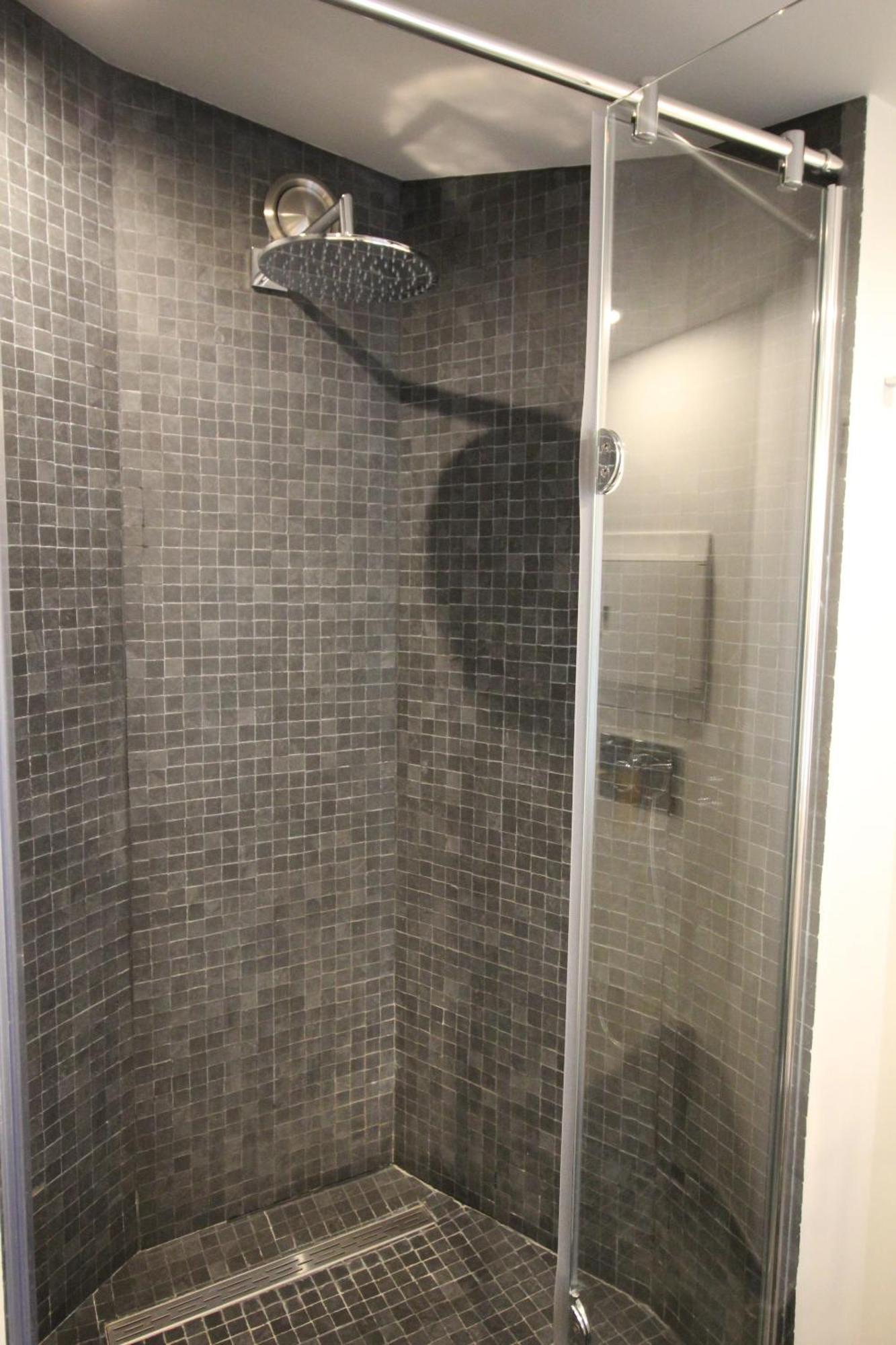 B&B L'Escapade Bordelaise - Cote Jardin Bordeaux Bilik gambar