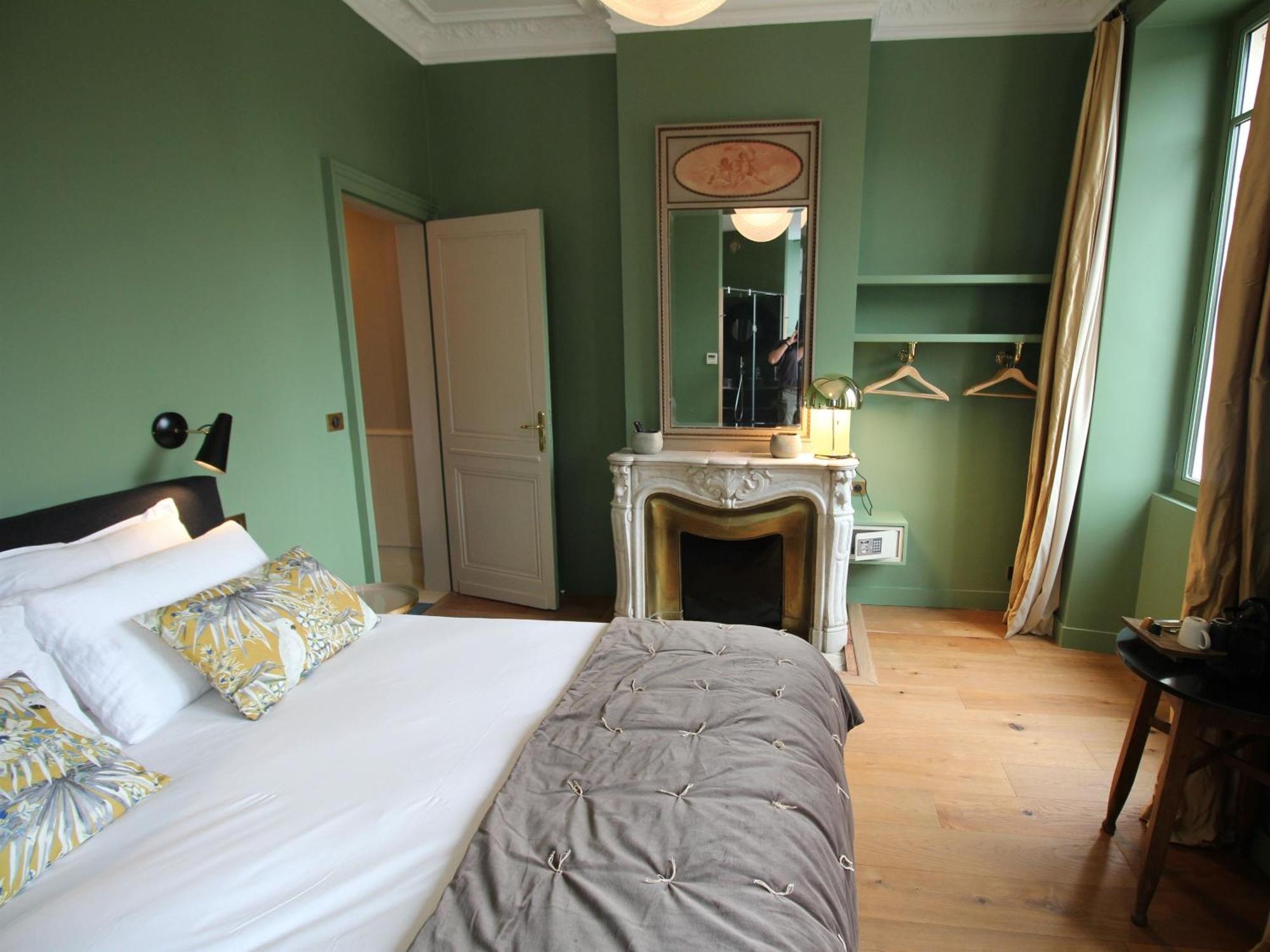 B&B L'Escapade Bordelaise - Cote Jardin Bordeaux Bilik gambar
