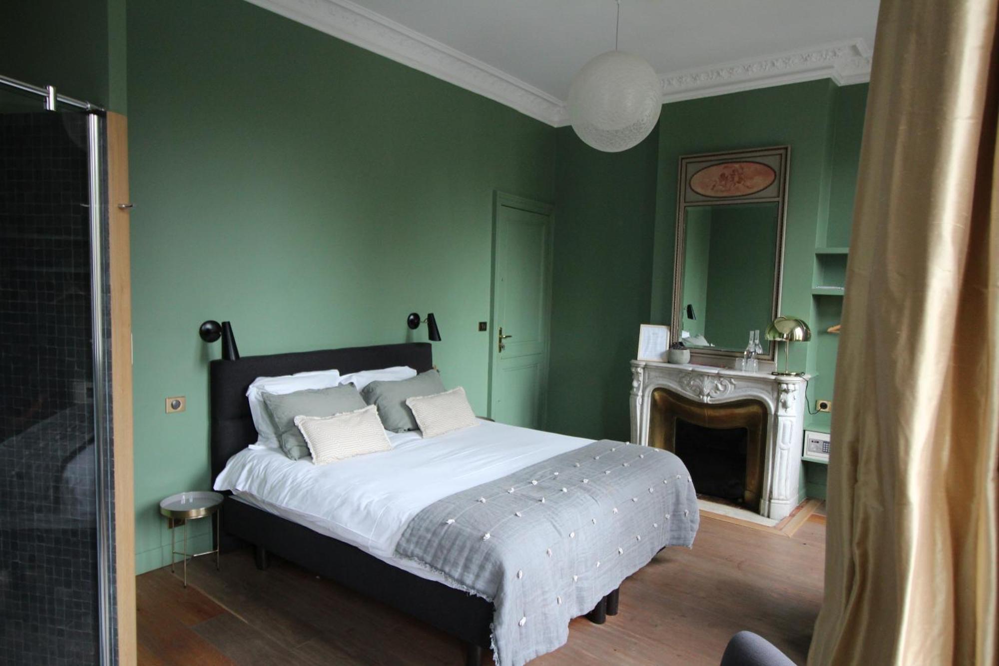 B&B L'Escapade Bordelaise - Cote Jardin Bordeaux Bilik gambar